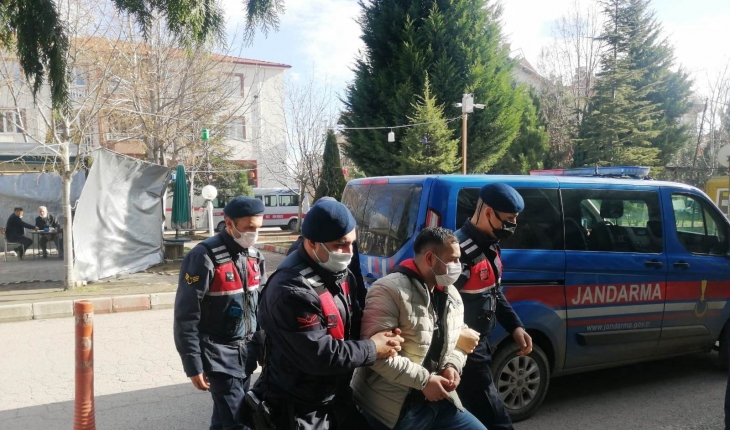 Sahte jandarma Konya’da gerçek jandarmalara yakalandı