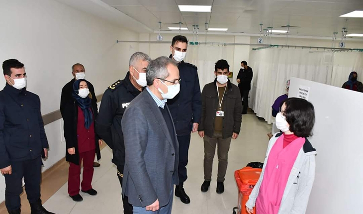 Kaymakam Pişkin, yeni yılda hasta ve sağlık çalışanlarını unutmadı