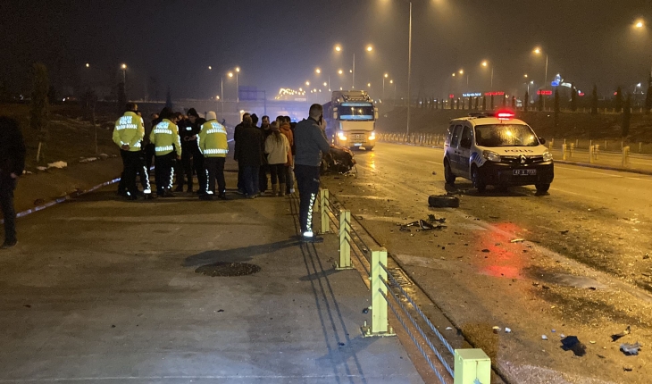 Çalıntı araçla kaza yapıp olay yerinden kaçtı