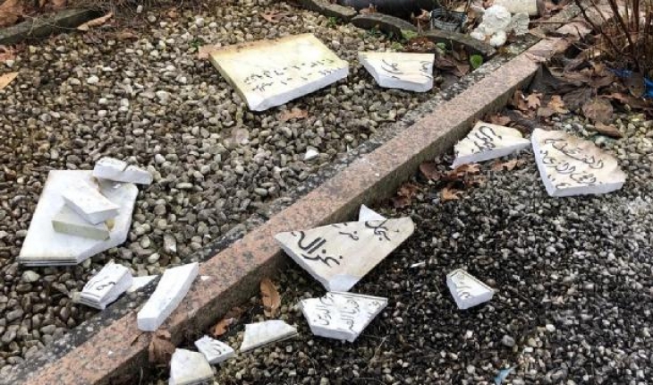Almanya’da ırkçı saldırı: 32 Müslüman mezarı tahrip edildi