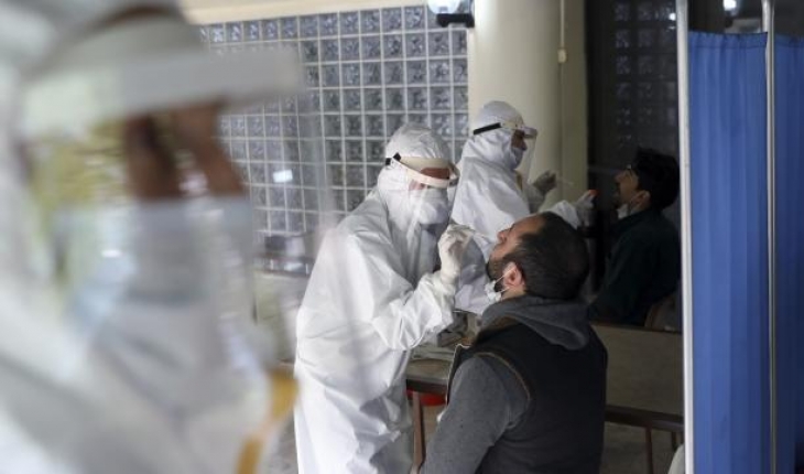 Omicron yeniden enfekte olma riskini artırdı