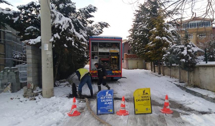 KOSKİ ekipleri ağır hava şartlarına rağmen görev başında