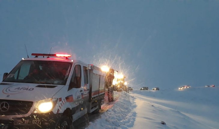 Horasan'da üzerine çığ düşen 2 kişi öldü