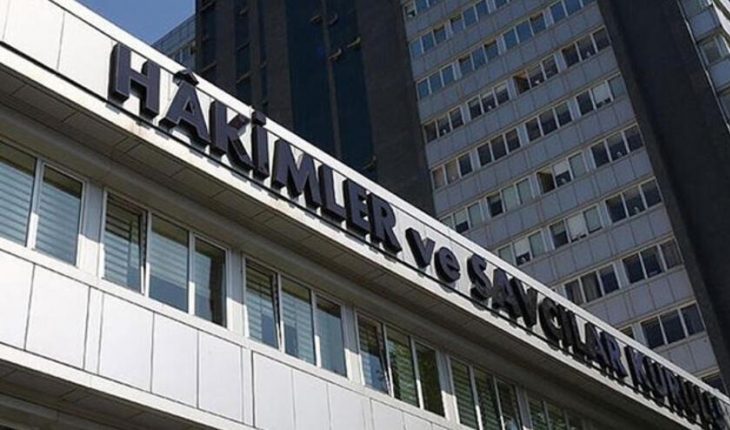 Galip Öztürk ile fotoğrafı çıkan hakime inceleme