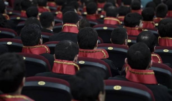 38 eski hakim ve savcı meslekten ihraç edildi