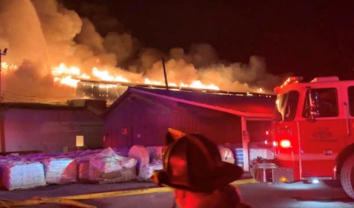 ABD'de fabrika yangını: Binlerce kişinin tahliyesi istendi