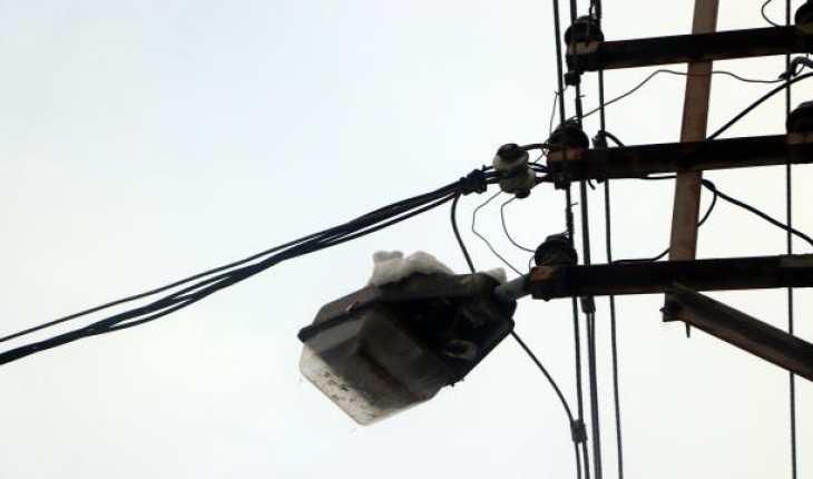 Düşen elektrik kablosu 24 kişiyi öldürdü