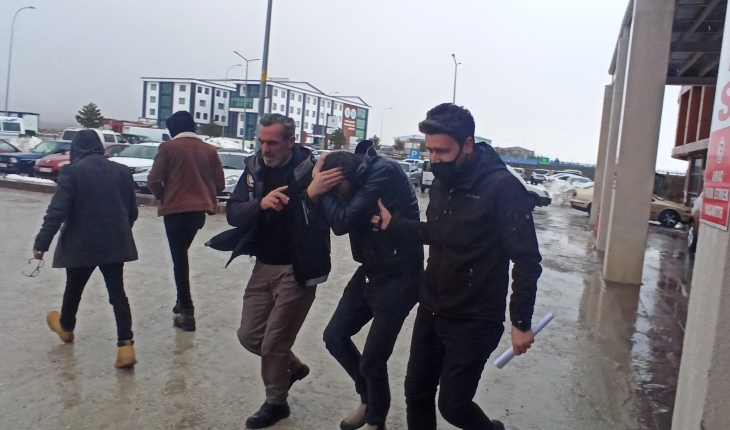 Yolcu otobüsünde eroinle yakalandı