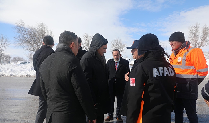 Konya Valisi Vahdettin Özkan karla mücadele çalışmalarını inceledi