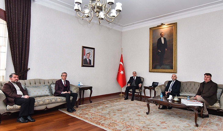 Vali Özkan ilçe belediye başkanlarıyla bir araya geldi