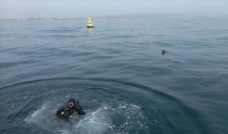 Marmara Denizi'nde 'hayalet ağ' temizliği devam ediyor
