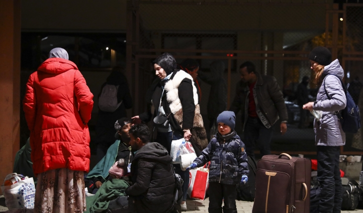 BM: 422 bin mülteci komşu ülkelere geçti, 102 sivil öldü
