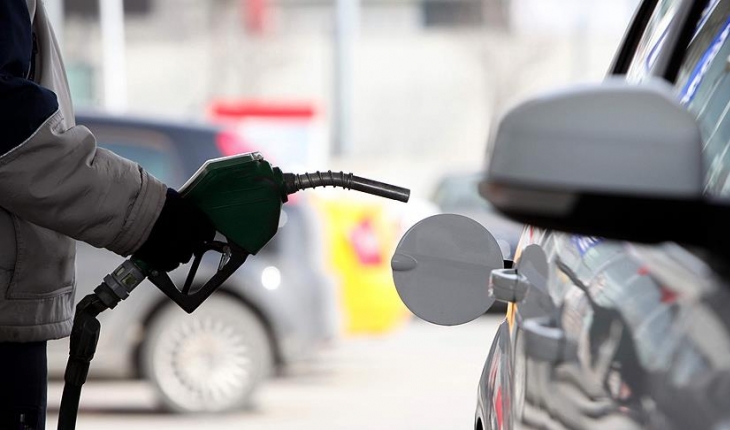 ABD’de benzin fiyatı rekor seviyeye ulaştı