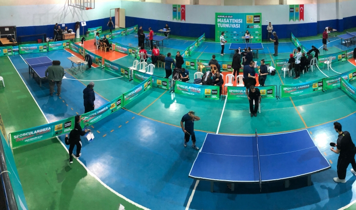Büyükşehir’in kurumlar arası masa tenisi turnuvası başladı