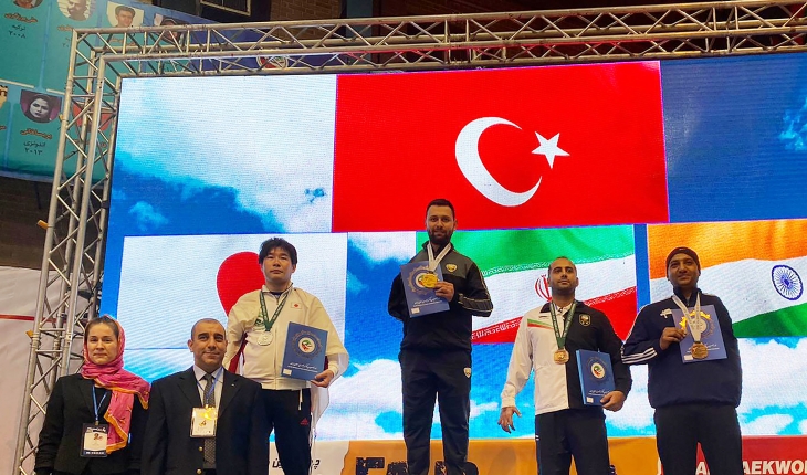 Para tekvandocusu İran’da şampiyonluk kürsüsüne çıktı