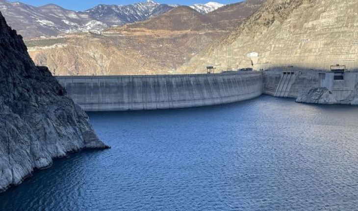 Artan yağışlar hidroelektrik santrallerde üretimi yüzde 48 artırdı