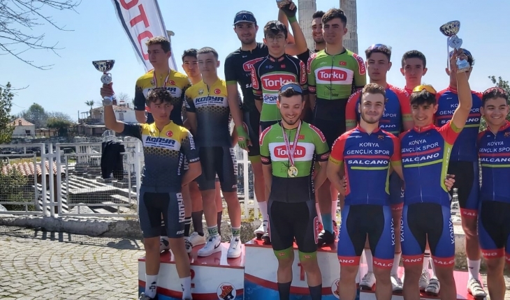 Konya Büyükşehir Belediyespor Bisiklet Takımı'ndan 3 derece birden