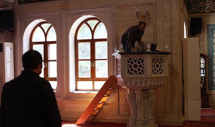 Konya'da camiler teravih namazına hazır