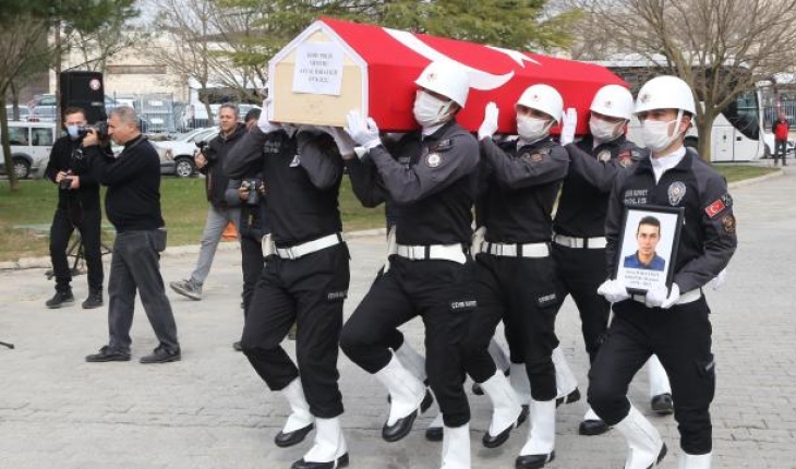 Şehit polis son yolculuğuna uğurlandı