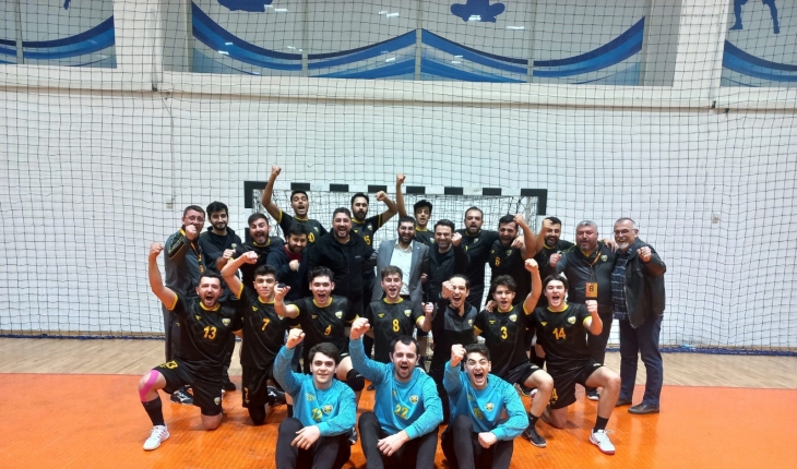 Konya Büyükşehir Belediyespor hentbolda 1.Lig’e yükseldi