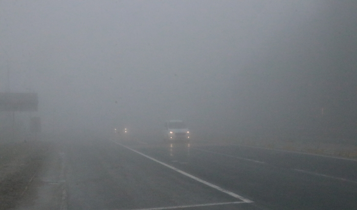 Bolu Dağı sisle kaplandı, görüş mesafesi 10 metreye düştü
