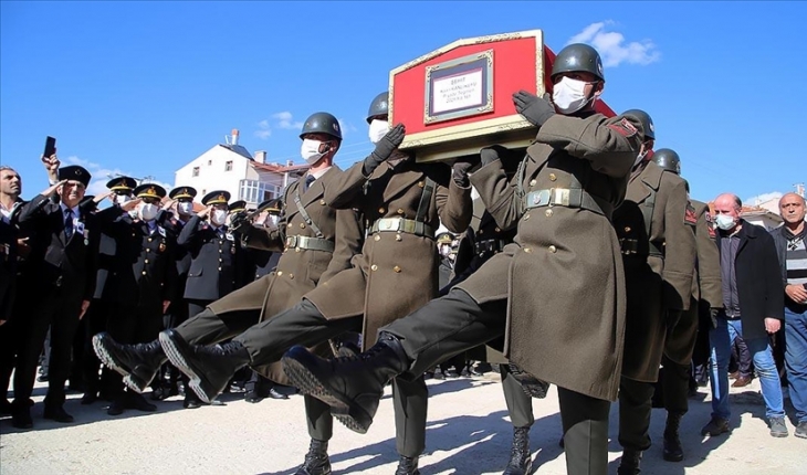 Şehit Piyade Teğmen Kaan Kanlıkuyu, son yolculuğuna uğurlandı