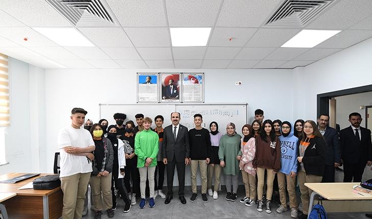 Başkan Altay: Gençlerle aramızda çok güzel bir muhabbet var