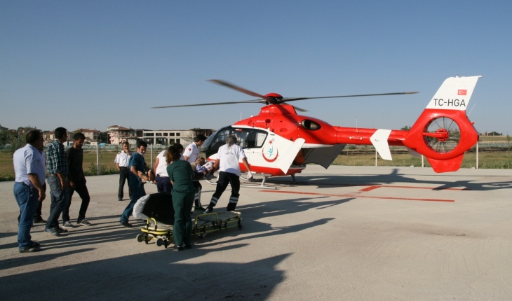 Kalp krizi geçiren yaşlı adam hava ambulansla Konya’ya sevk edildi