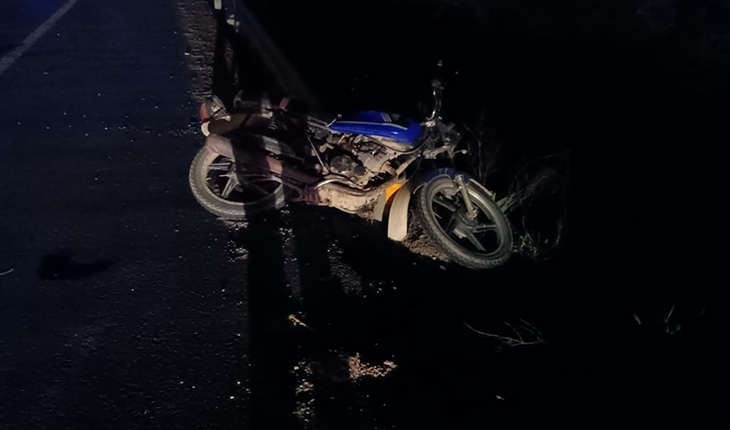 Motosikletin bariyerlere çarpması sonucu 2 kişi yaralandı