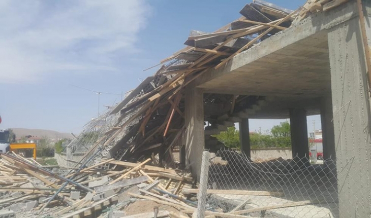 Konya’da inşaat halindeki bina çöktü! 2 yaralı