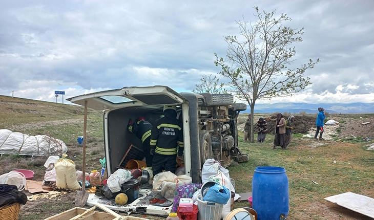 Tarım işçilerini taşıyan minibüs devrildi: 12 yaralı
