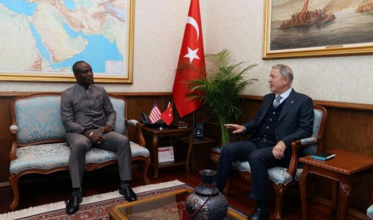 Bakan Akar Liberyalı mevkidaşıyla görüştü