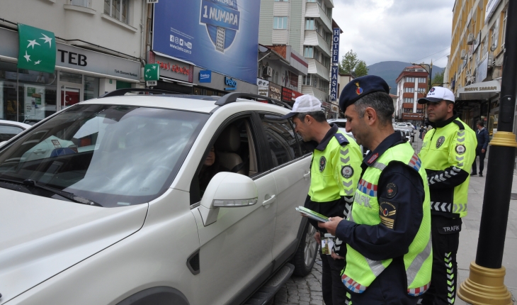 Akşehir’de “Yayalar İçin 5 Adımda Güvenli Trafik“ uygulaması