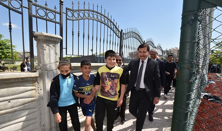 Hasan Kılca’nın okul ziyaretleri sürüyor