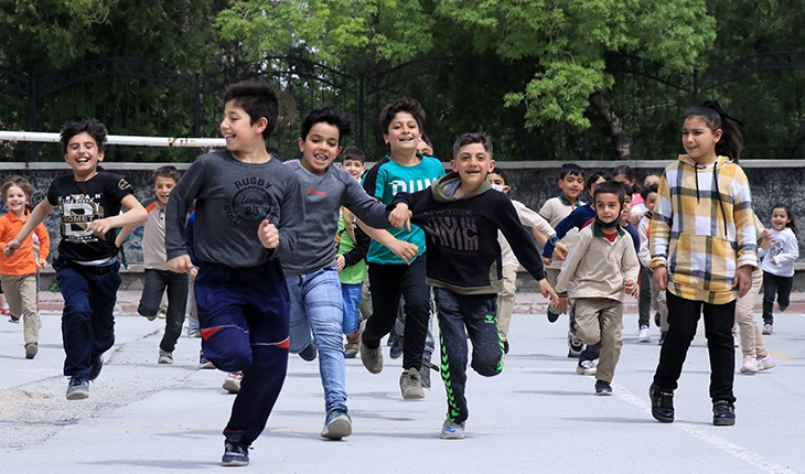 Okullarda yaz tatili için son ders zili çalacak