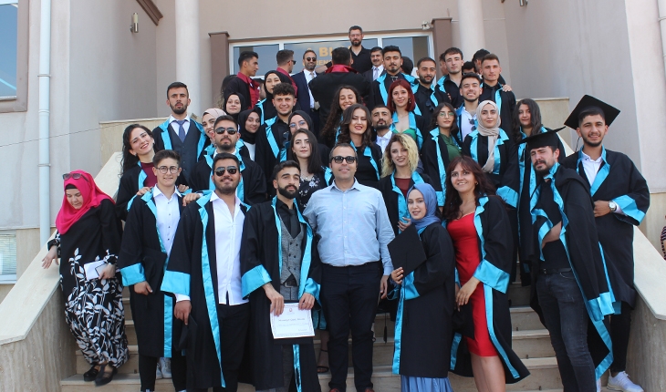 Karapınar’da üniversite öğrencileri mezuniyet heyecanı yaşadı