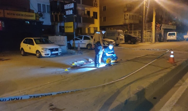 Gece kulübünün önünde çıkan silahlı kavgada 6 kişi yaralandı