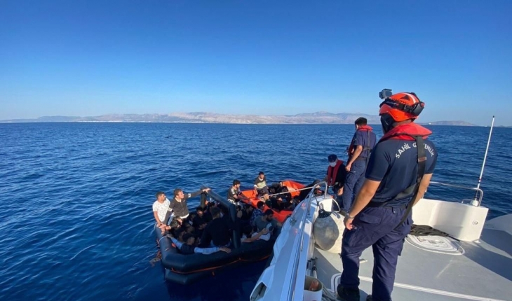 Yunan unsurunun geri ittiği 44 göçmen Çeşme açıklarında kurtarıldı