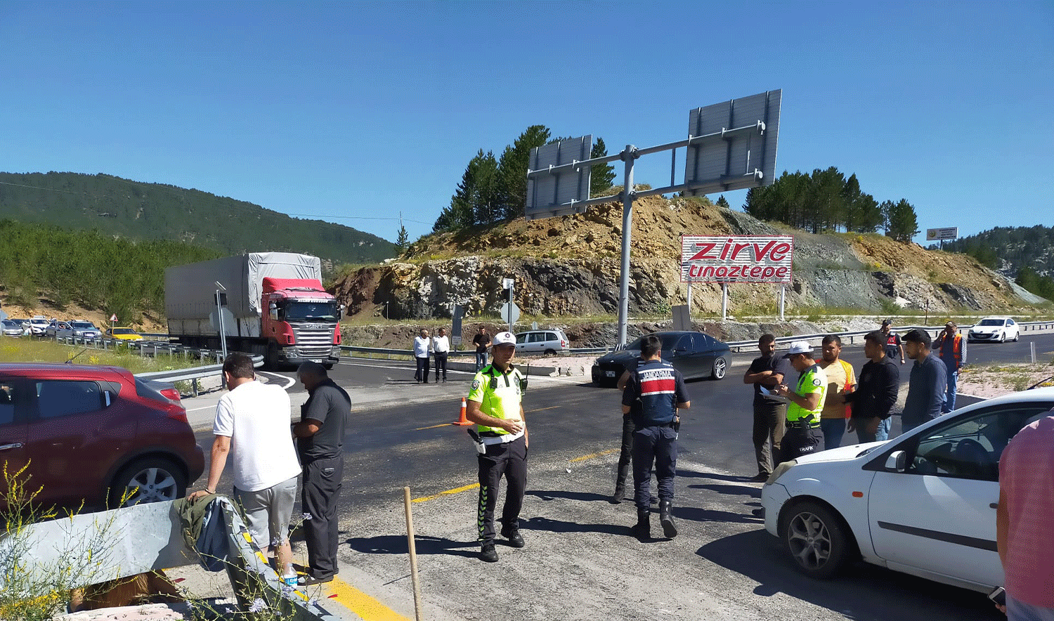 Konya’da iki aracın çarpıştığı kazada 1 kişi öldü, 5 kişi yaralandı