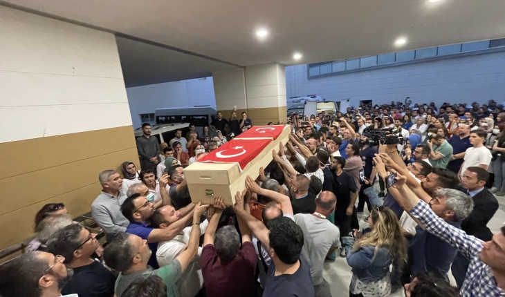 Konya'da öldürülen doktorun cenazesi gözyaşlarıyla memleketine uğurlandı