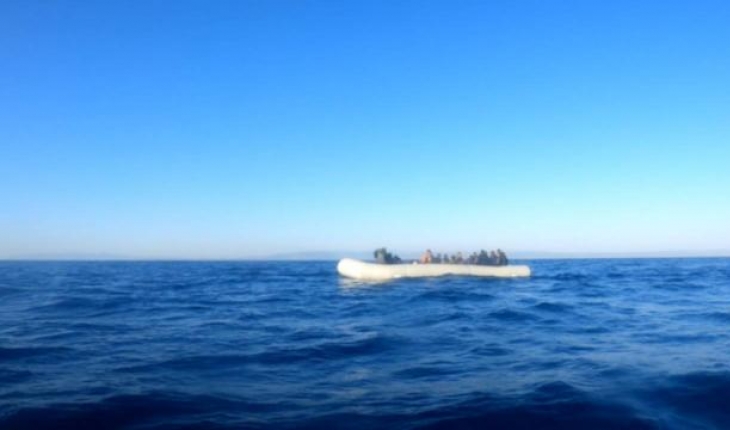 Türk kara sularına itilen 101 düzensiz göçmen kurtarıldı