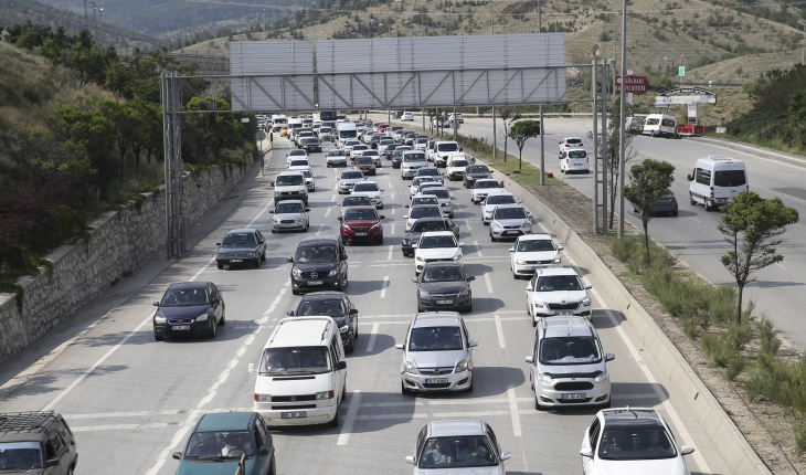 Konya-Ankara yolunda trafik durma noktasına geldi