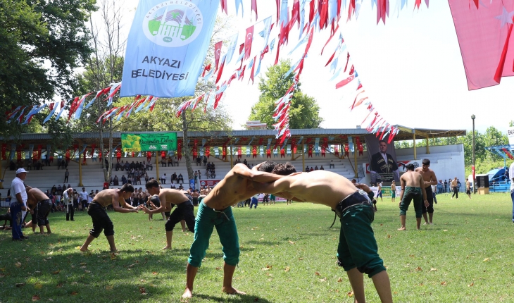 Sakarya'da 57. Akbalık Yağlı Güreşleri başladı