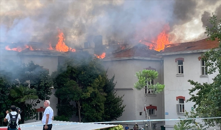​İstanbul’da Balıklı Rum Hastanesi’nde yangın çıktı