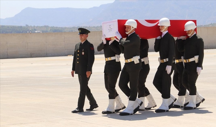 Şehit Piyade Teğmen Ömer Bağra için Siirt'te tören düzenlendi