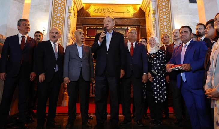 Cumhurbaşkanı Erdoğan, Saruhan Bey Camisi'nin açılışını yaptı