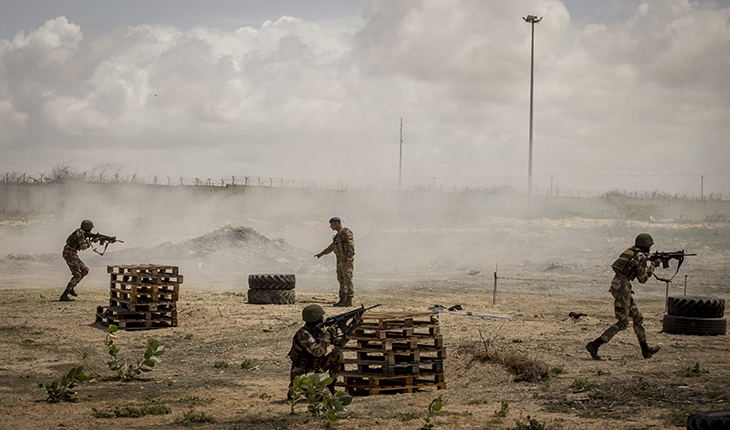 "Somali Kartalları" Mogadişu'daki Anadolu Kışlası'nda yetiştiriliyor