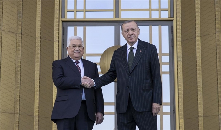 Cumhurbaşkanı Erdoğan, Filistin Devlet Başkanı Abbas’ı resmi törenle karşıladı