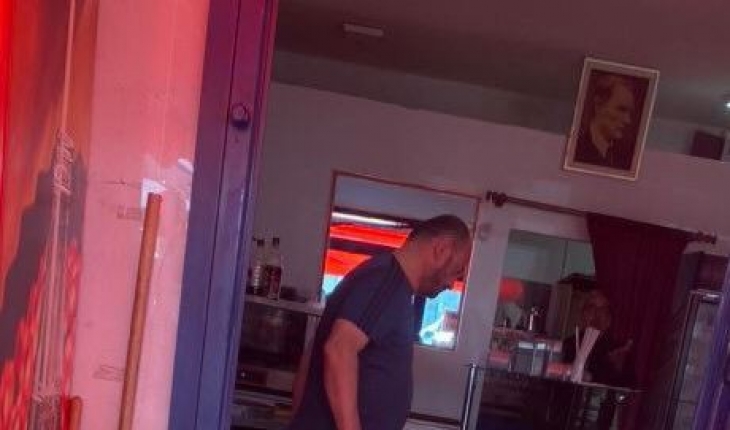 Boşanma aşamasında olduğu karısını adliye önünde defalarca bıçakladı