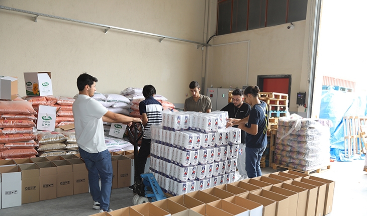 Konya’dan sel felaketinin yaşandığı Pakistan’a yardım TIR’ı